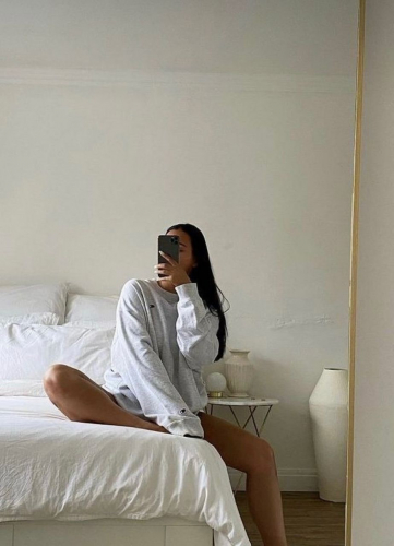 Индивидуалка СПб Алла  Брюнетка c 2 размером груди у метро Маяковская Санкт-Петербург Фото-1