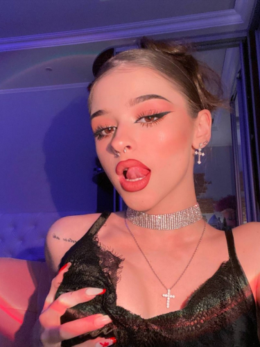 Проститутка Питера Надя Шатенка c 2 размером груди у метро Электросила Санкт-Петербург Фото-3