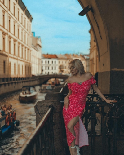 Индивидуалка СПб Кира  +7(981)167-67-19