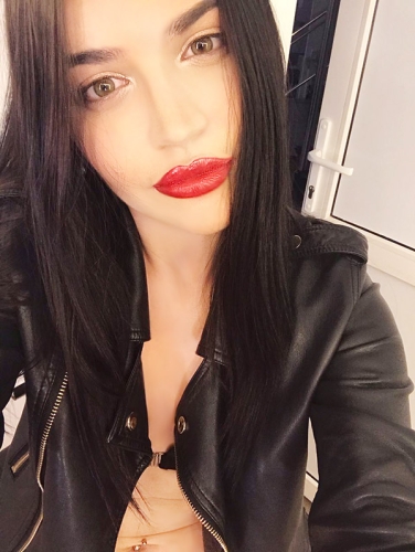 Индивидуалка СПб Инесса +7(981)266-85-01